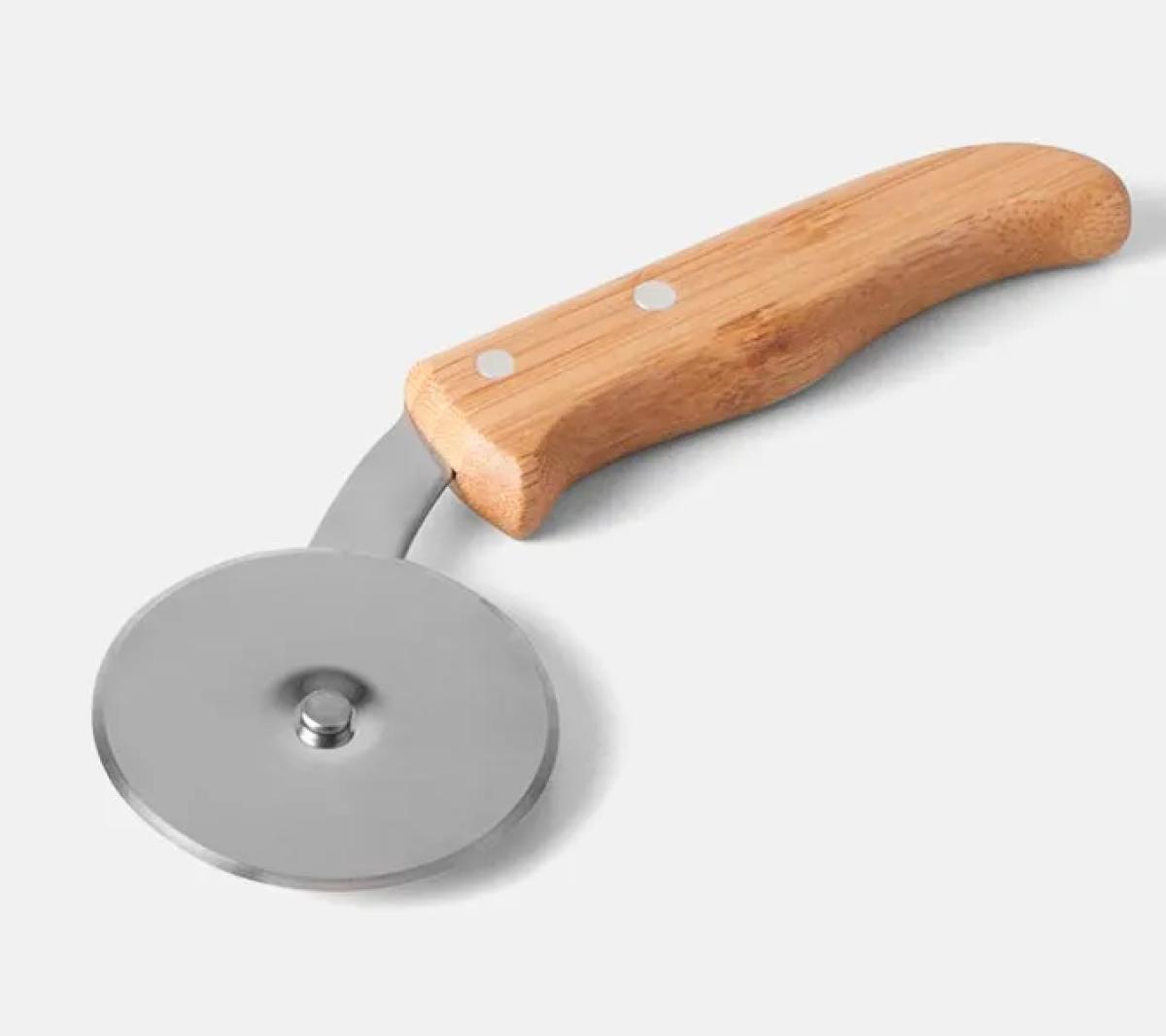 Cortador de Pizza em Bambu e Inox
