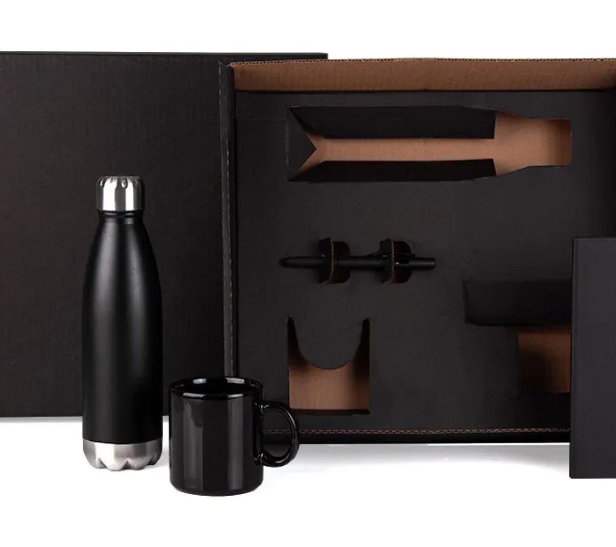 Kit Caderno, Garrafa, Caneca e Caneta Preto