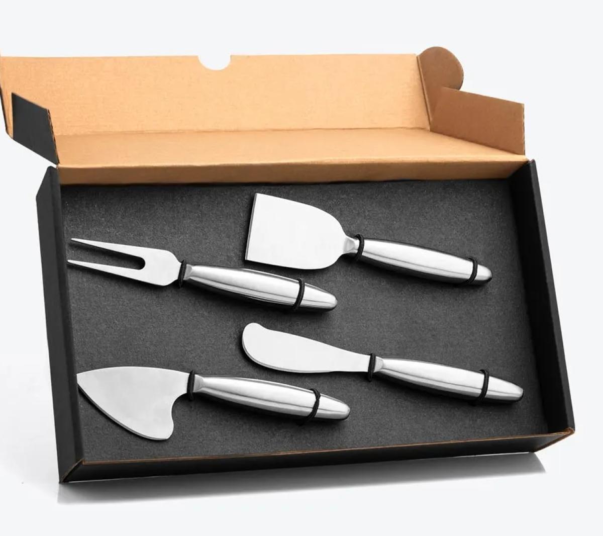 Conjunto de Facas para Queijos em Aço Inox 4 Peças