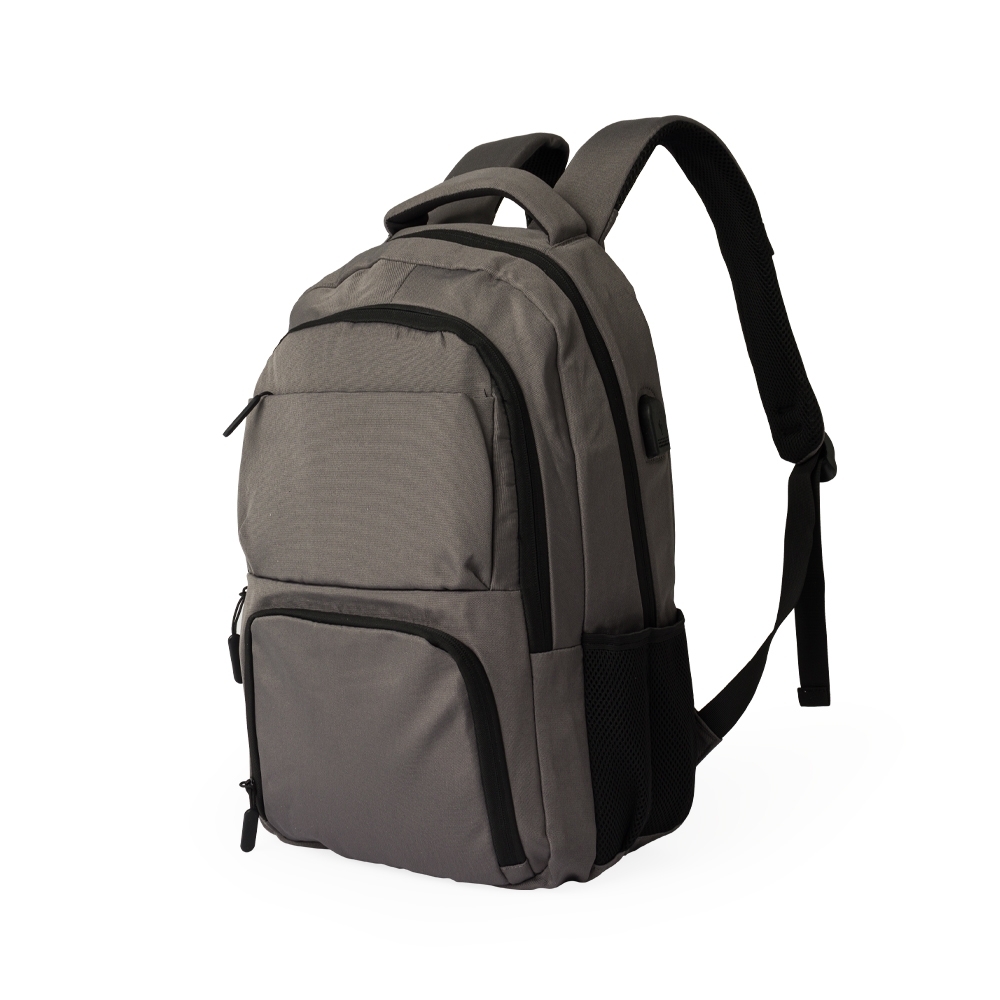 Mochila Poliéster 30L com USB